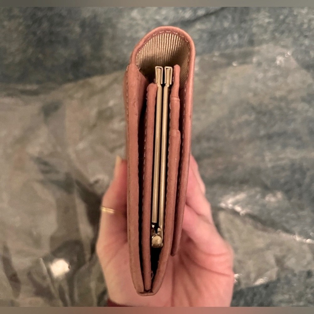 André Valentino Kisslock Wallet•Vintage•Suede Leather• - Picture 5 of 6